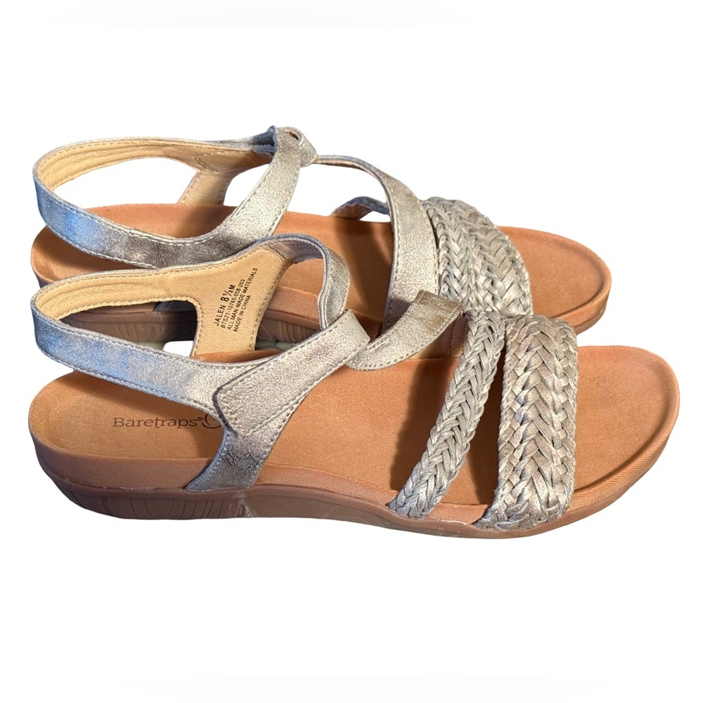 Baretraps EUC Sz 8.5 Jalen Silver Strappy Sandals
Man Made Materials (SH181) - Picture 6 of 11